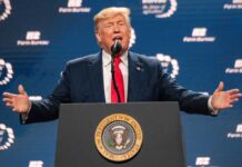 Trump Podium